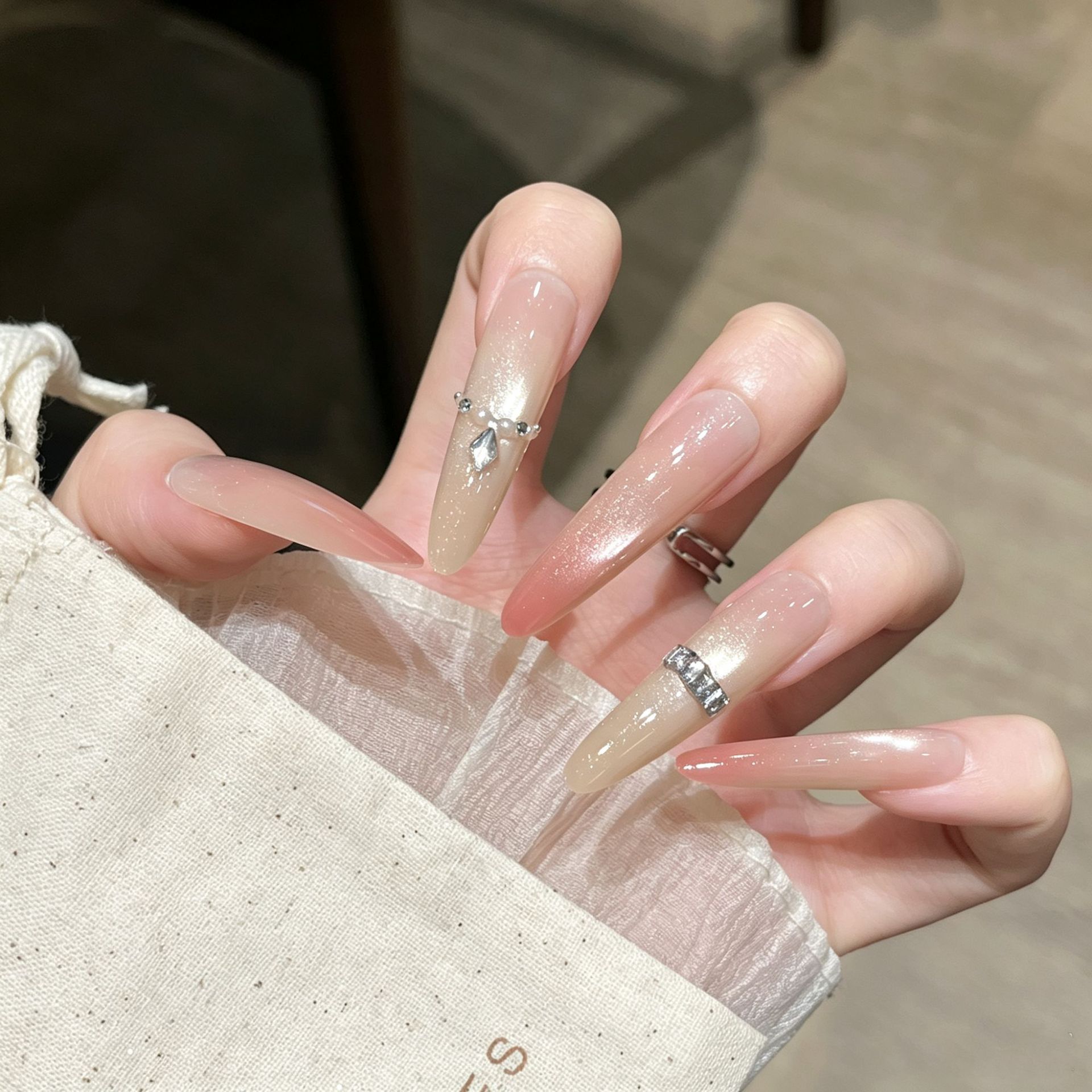 Ambiente dulce, polvo helado, uñas de ojo de gato, nuevas pegatinas de uñas de alta calidad, uñas postizas, uñas de uñas hechas a mano, uñas