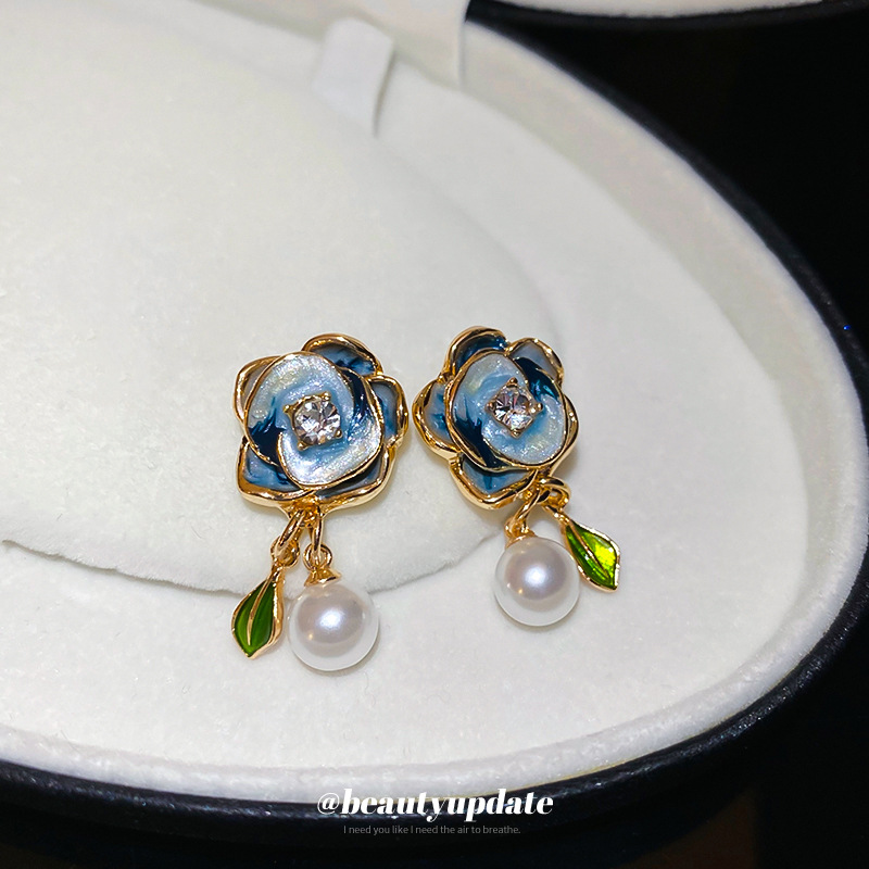 Aguja de plata, aceite, diamantes, flores manchadas, pendientes de perlas, pendientes de nicho francés femenino, pendientes de todo fósforo, lujo ligero, sensación de alto nivel