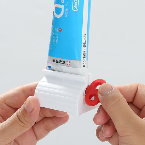 [Lazy man's toothpaste squeezer] Creative Japanese style clip manual squeezer Simple seat type tubular squeezer wholesale