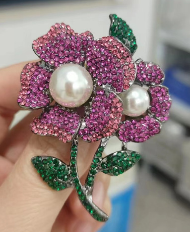 Retro Flower Alloy Plating Inlay Artificial Pearls Artificial Diamond Women's Brooches display picture 13