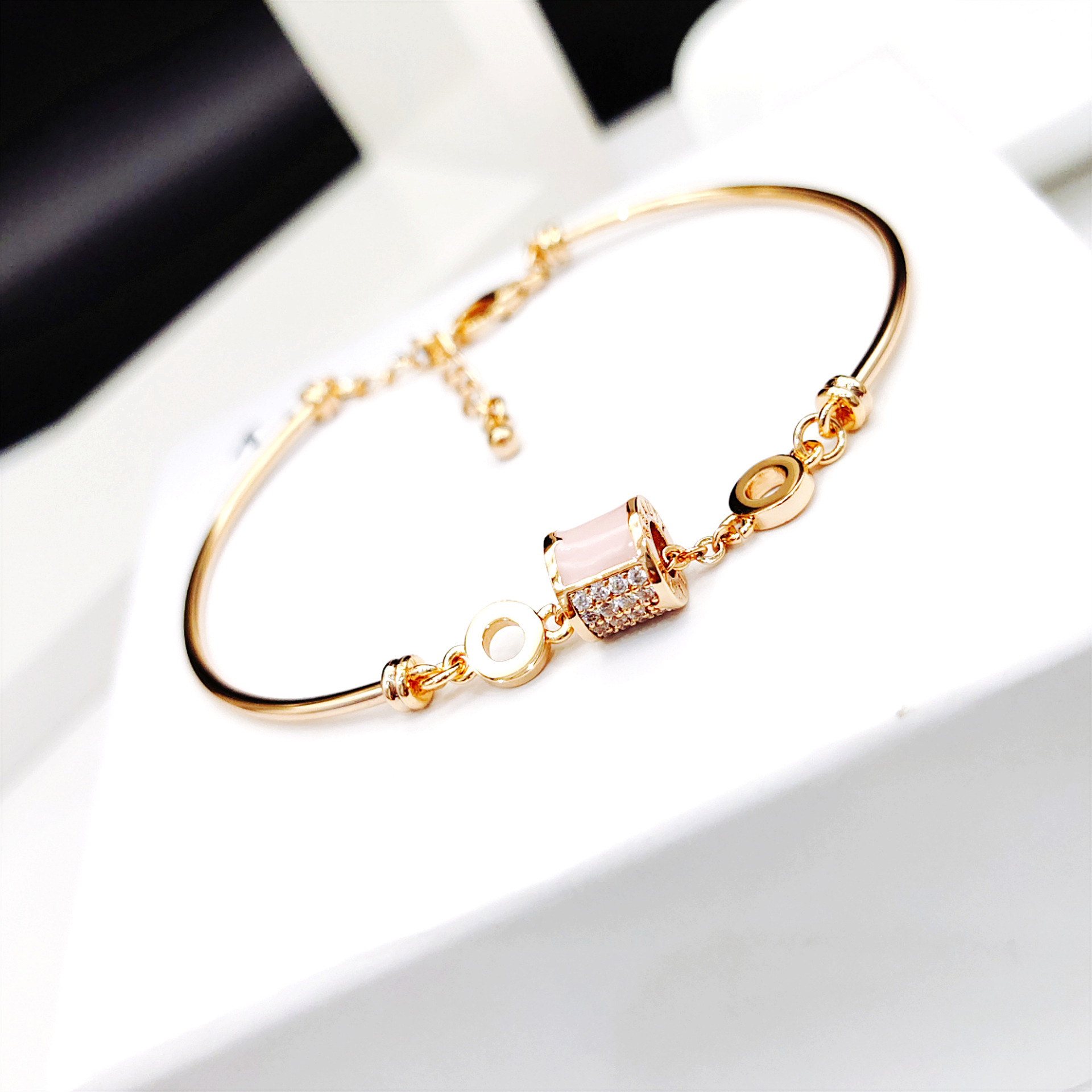 �պ���ʱ��С���¿�΢���ʯ��ת��С��������Ů��ѧ���ٴ�����