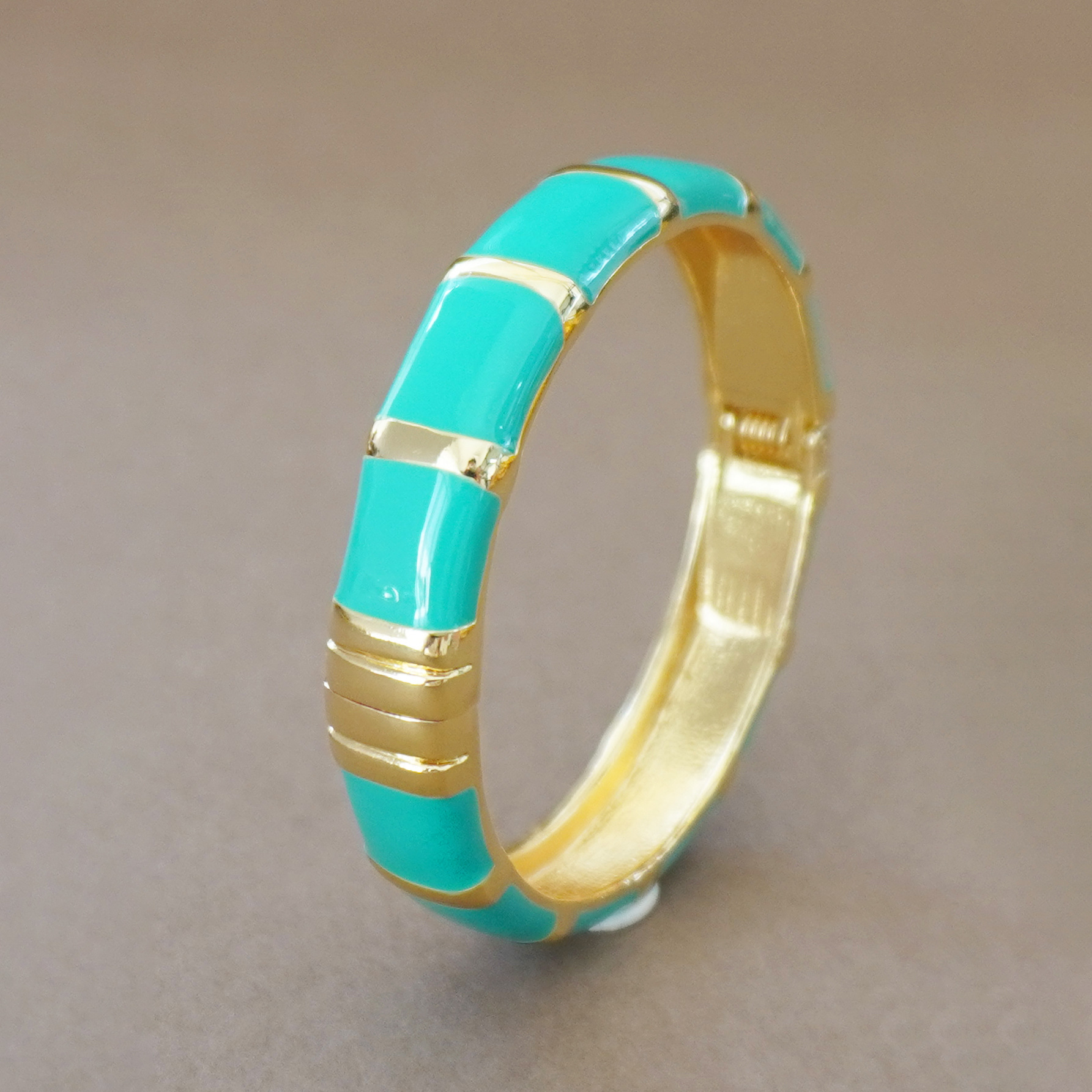Elegant blue retro ethnic bracelet