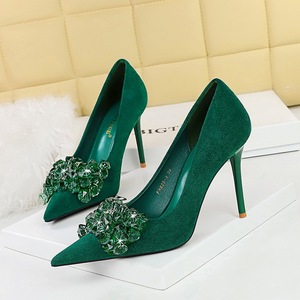 825-H27 Korean Banquet High Heels Women's Shoes with Thin Heels, Suede, Shallow Mouth, Sharp Point, Gemstone Water 