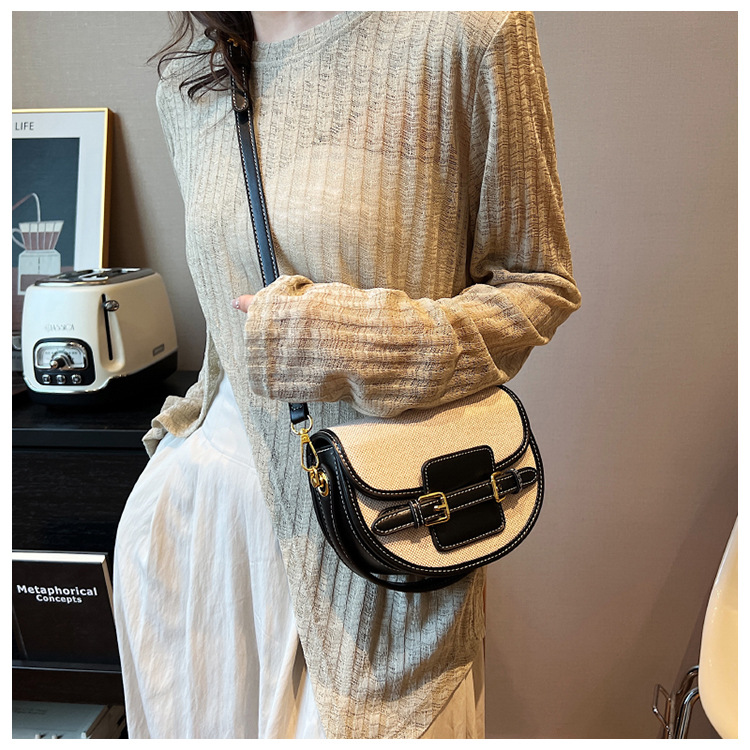 Bags for women 2024 cross border trend new canvas contrast color hand held saddle bag niche high end shoulder messenger bag_voghion.com