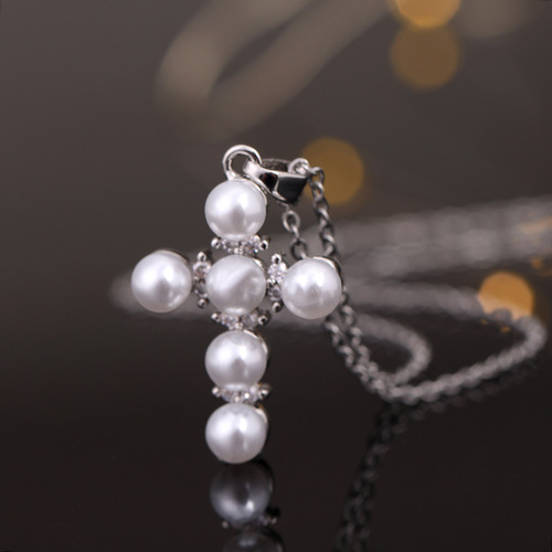 Copper Zircon Electroplated Real Gold Pearl Cross Necklace Pendant for Women — Trendy, Versatile, and Instagram-Worthy Design Inspired by Internet Celebrities