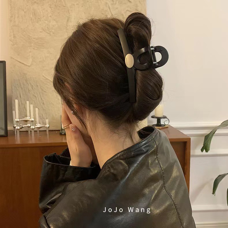 Modische Große Haarspange In Schwarz Und Silber Für Das Haar_voghion.com