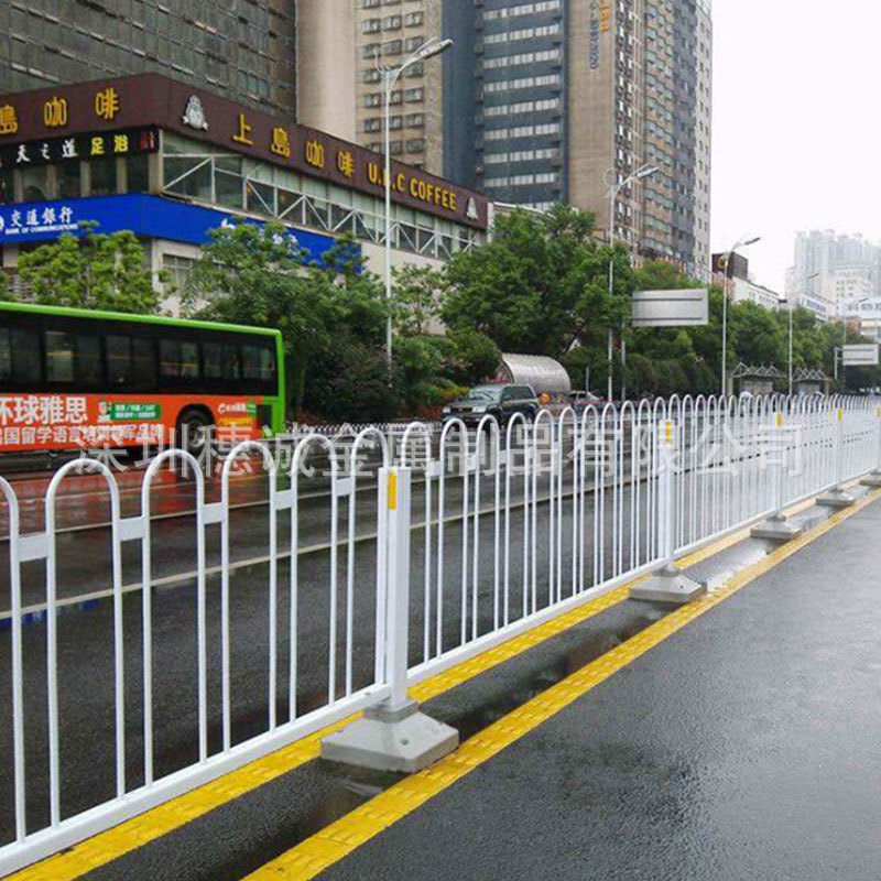 京式护栏城市道路护栏马路隔栏市政护栏路中防撞隔离栏杆大量现货