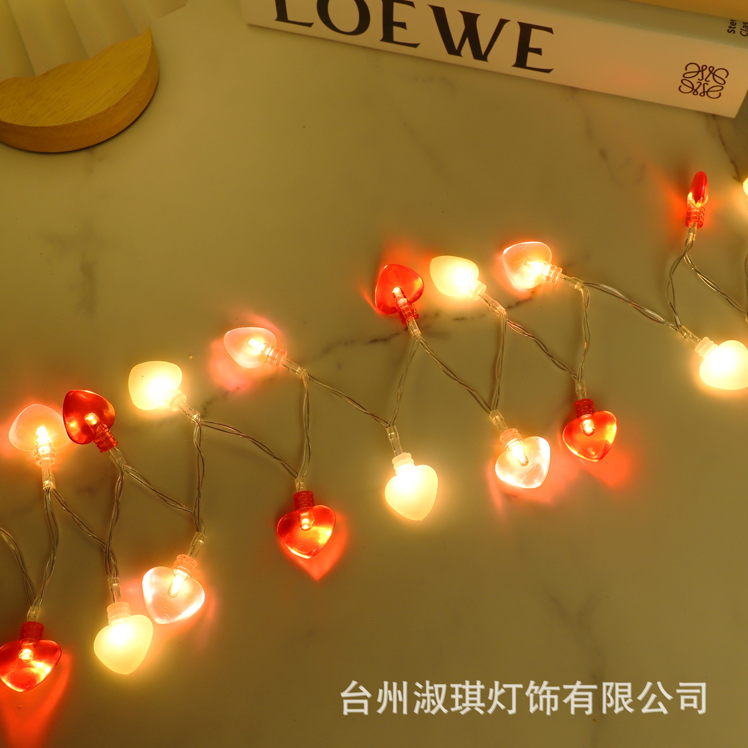 Nuevas luces LED de cadena para el Día de San Valentín, luces de batería de tres colores, rojo, rosa y blanco, con forma de corazón, para decoración de habitación, dormitorio, luces navideñas, tira de luces.