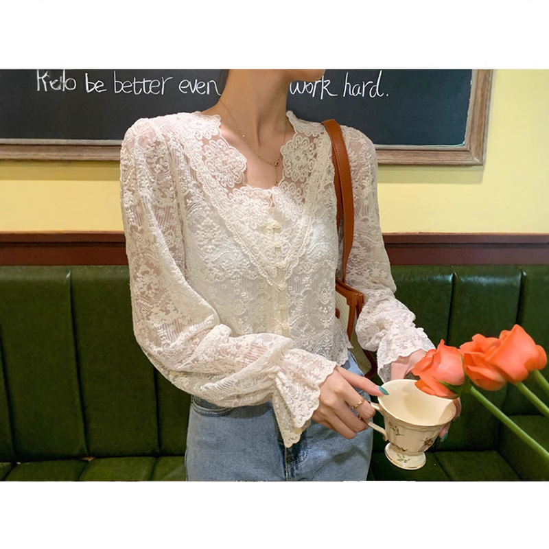 French Retro V-neck Lace Top Women's Heavy Embroidery Design Bell Sleeve Lace Small Cardigan 913