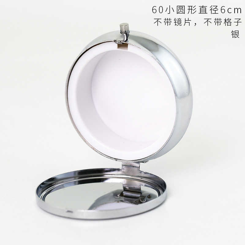 丸い三格の金属の薬の箱の小さい鏡の多格のハート型の四角形は携帯して簡単な錠剤の箱の創意のキャンディーを持ちます。|undefined