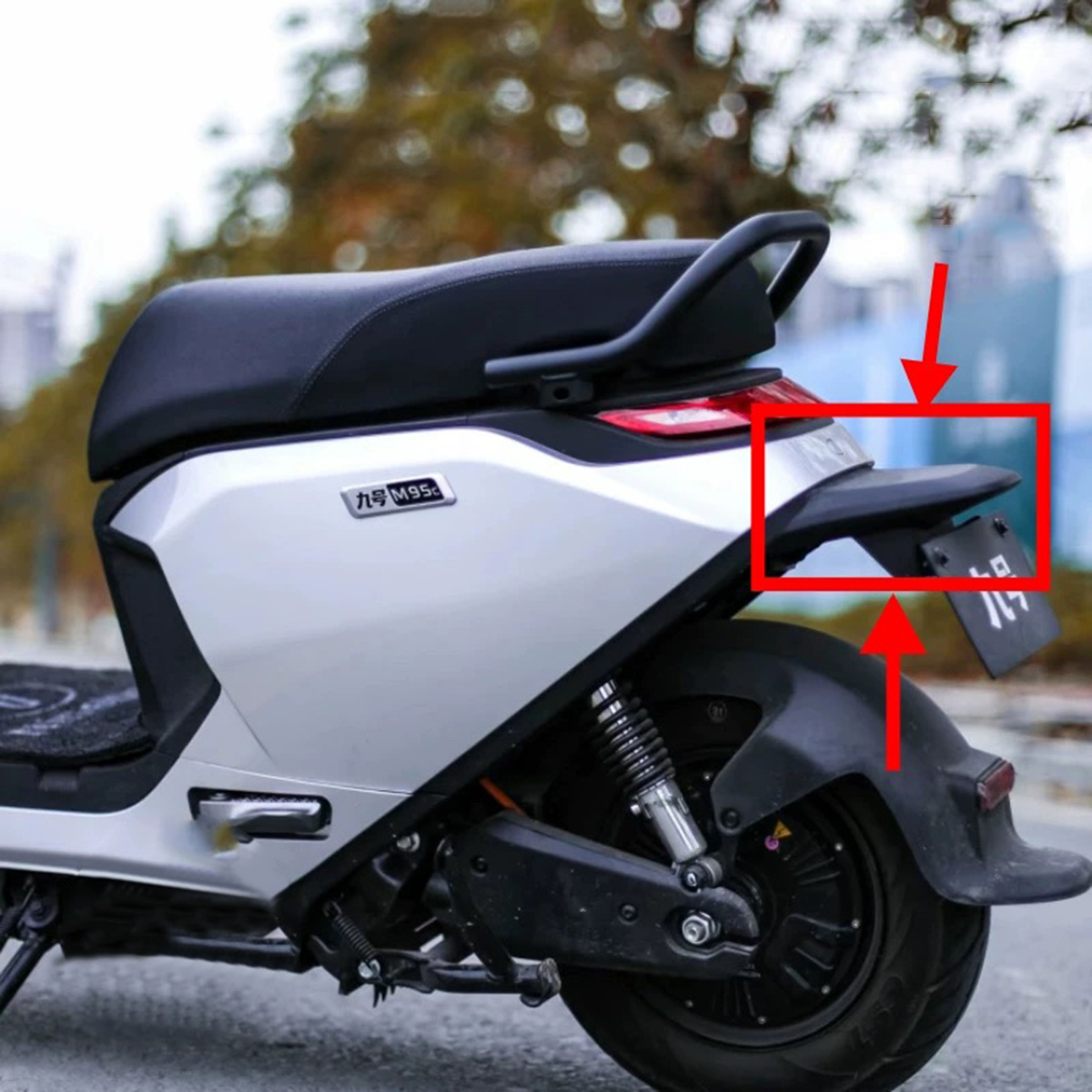 Suitable for original M series rear fenders M80c, M85c, M95c, ducktail M80c+, M85c+, M95c+ rear spoiler