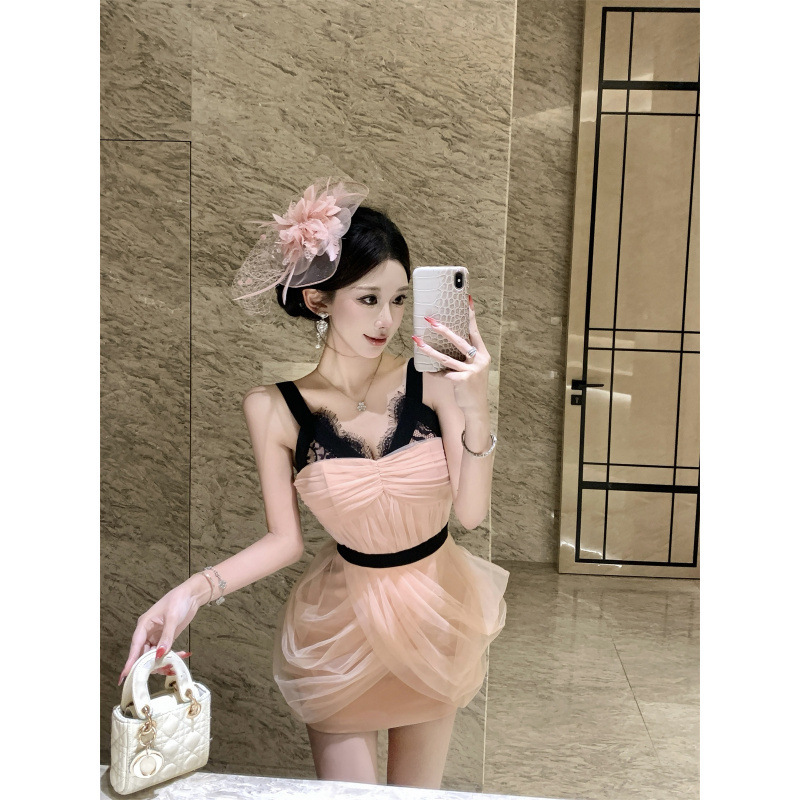 Elegant Ladylike Spaghetti Strap Dress for Birthday Parties, Featuring Heavy Lace and Mesh Patchwork, with a Fitted Waist and Bodycon Short Skirt