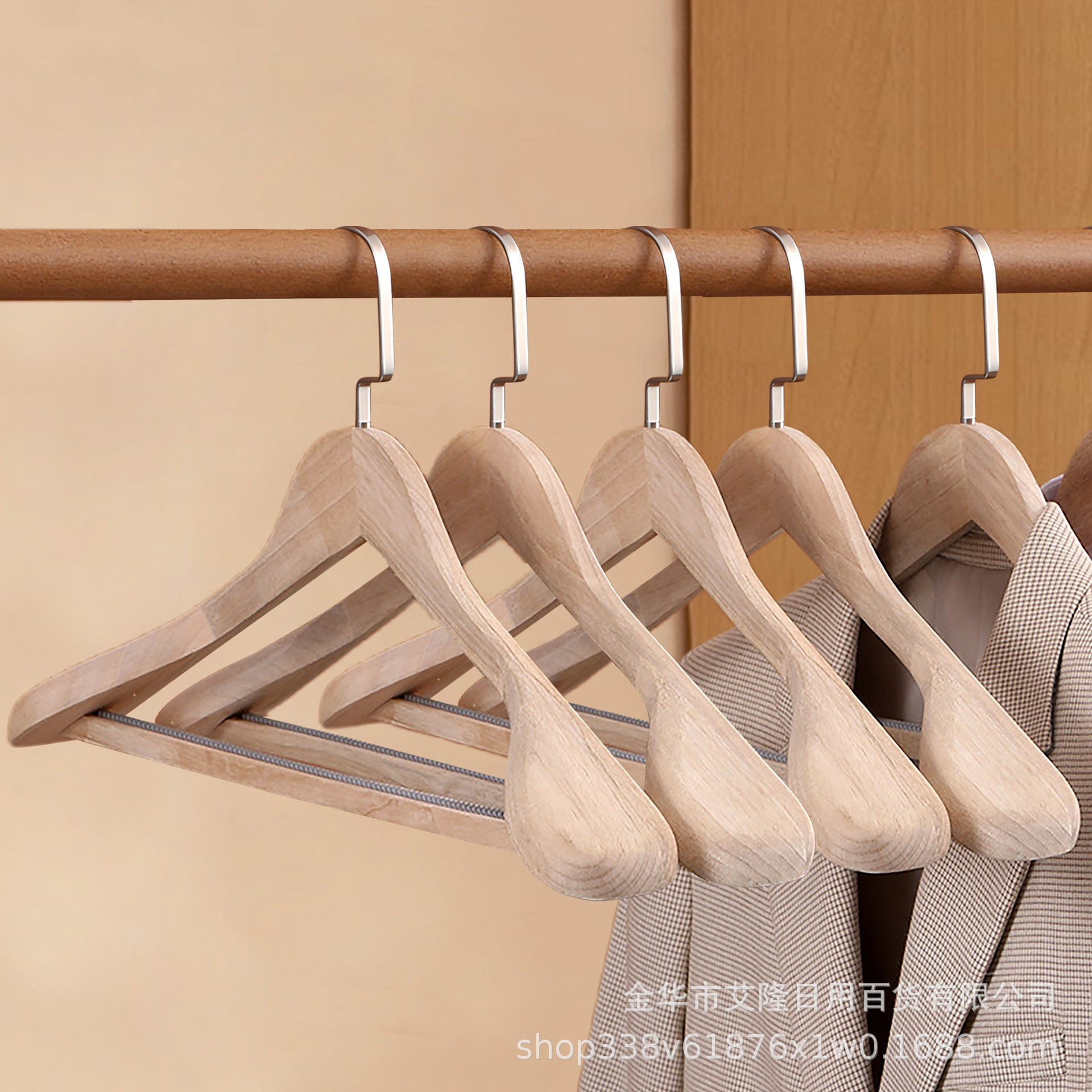 Percha de ropa de madera de campáfora hogar color tronco ancho de hombro sin trajes de ropa de madera colgante de pantalones adultos sin pintura