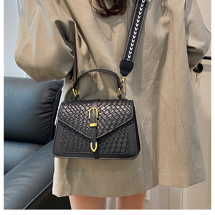 307g Weight Magnetic Buckle Closure Type Single Shoulder Strap Strap Type Crossbody Bag Bags Type Daily Occasion Pu Leather Material Color Block, Solid Color Pattern All Seasons Season Women's Gender Classic Style Style Square Shape Small Size Women's Small Pu Leather Color Block Solid Color Classic Style Square Magnetic Buckle Crossbody Bag 5