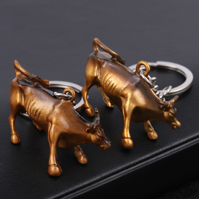 Zinc Alloy Keychain in Stock 3D Stereo Wall Street Bull Pendant European and American Cross-Border Wholesale Financial Bull Market Small Gift