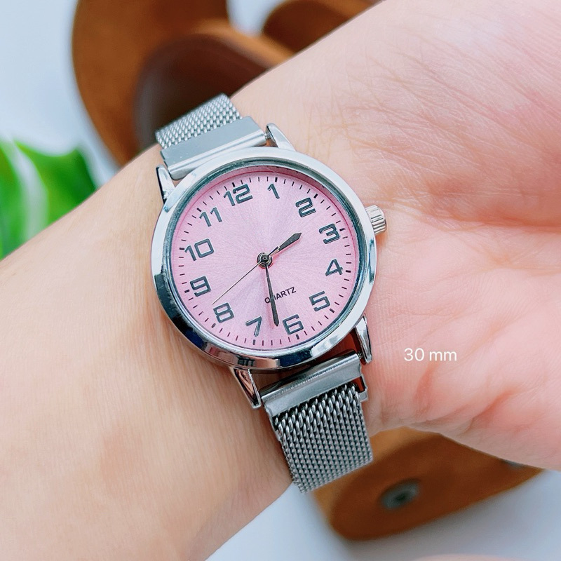 Silver belt pink noodles