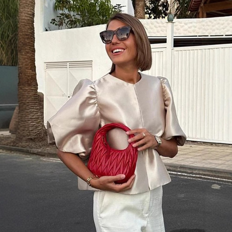 Fashionable Satin Puff Sleeve Short European and American Style New Loose French Simple Top Shirt Fashionable Satin Puff Sleeve Short European and American Style New Loose French Simple Top Shirt