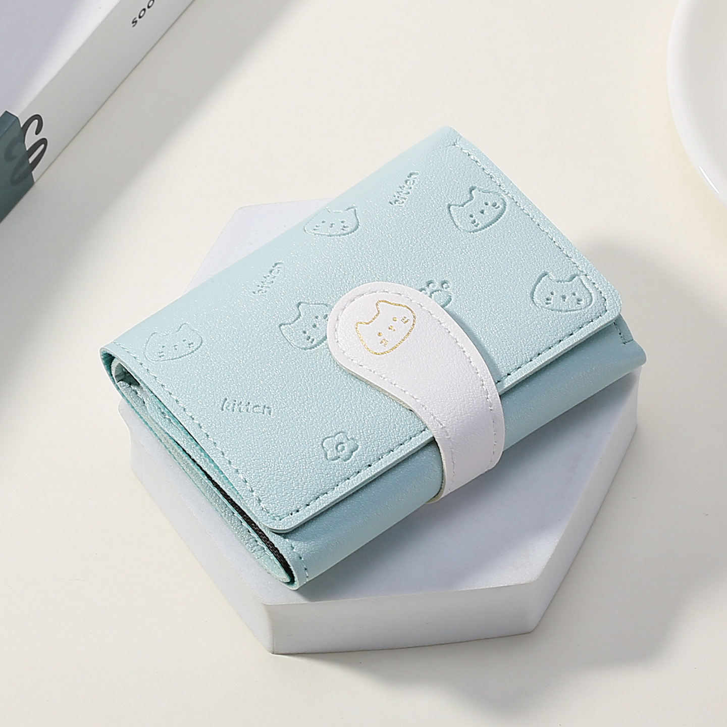 Caricatura lindo gato corto tres carteras plegables para mujeres nuevas pequeñas frescas multi-tarjeta nicho bolso de cambio bolso de tarjetas