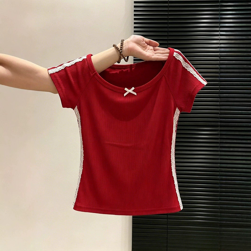 American-Style Spicy Girl Red Off-Shoulder Short-Sleeve T-Shirt for Women, Summer Lace Striped Slim-Fit Design Top Trendy American-Style Spicy Girl Red Off-Shoulder Short-Sleeve T-Shirt for Women, Summer Lace Striped Slim-Fit Design Top Trendy