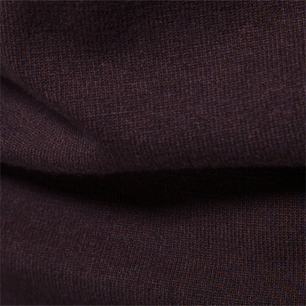 demi-season knitted sweater with a round collar for leisure