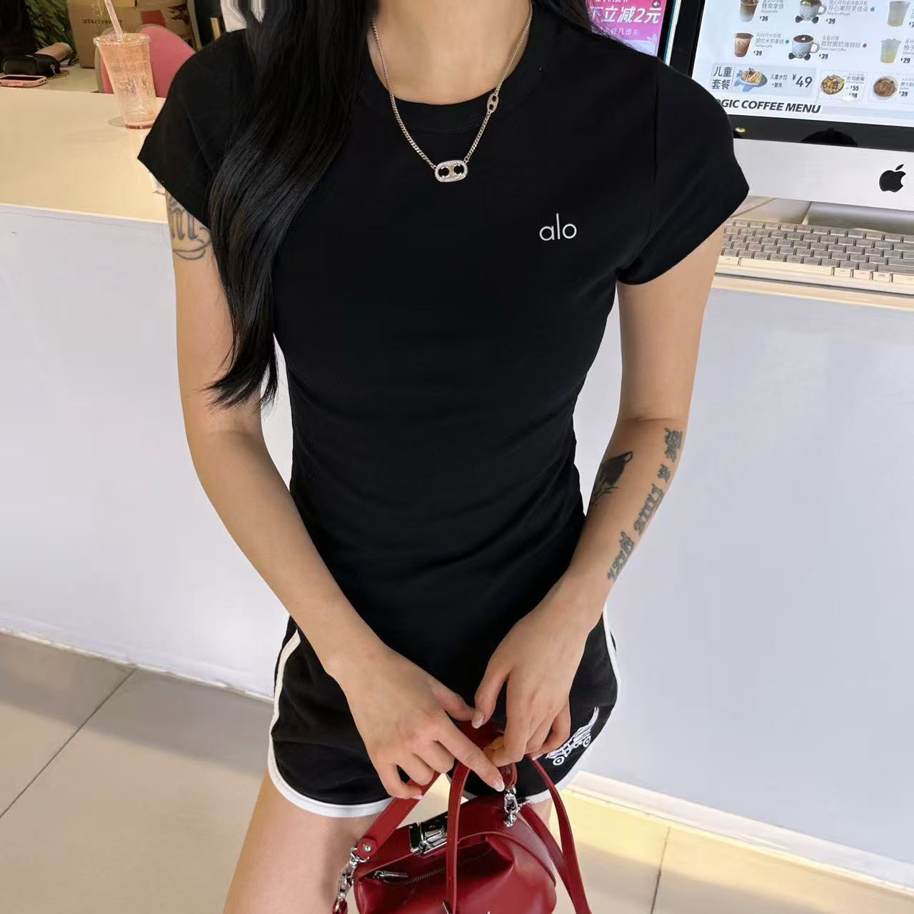 In stock: ALO GT 7-color Dopamine 2026 Spring/Summer New Minimalist Ins Style Slim Fit Pure and Sexy Style