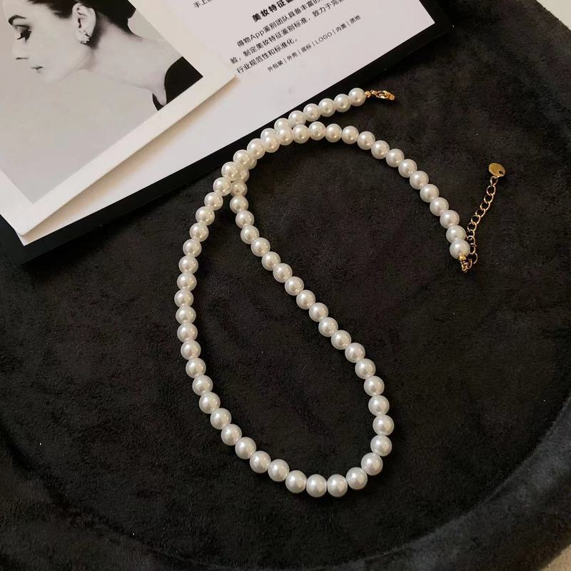 ファッショナブルでシンプルな2mmの真円度の強い光のシェルビーズネックレス3-4MMのシェルビーズ鎖骨チェーンは、ガールフレンドに高級ネックレスを贈ります。|undefined