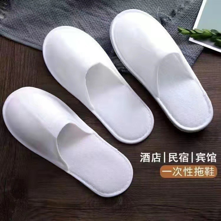 Zapatillas de verano pareja zapatillas para hombres caseros anti-deslizantes para hombres zapatillas frías suela suave al por mayor