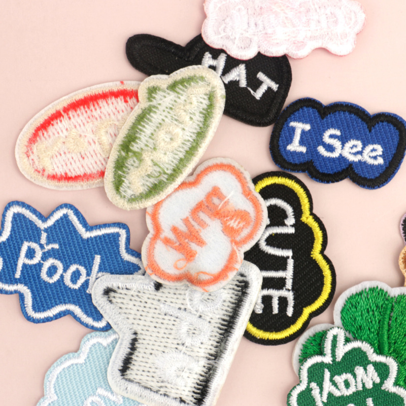 漫画ホットメルト粘着刺繍英語愛刺繍布ステッカー靴と帽子 diy 装飾漫画アニメーションアップリケ|undefined