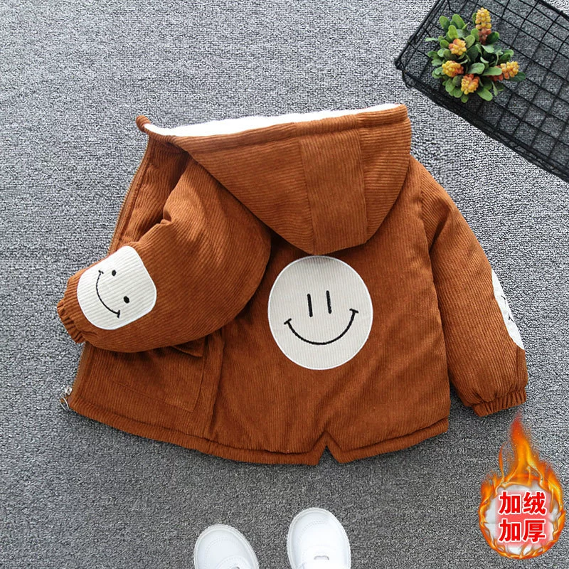 Хлопчатобумажная куртка для мальчиков осенью и зимой 2025 новый детский хлопковый костюм зимний жареный уличный вельвет плюшевый толстый топ