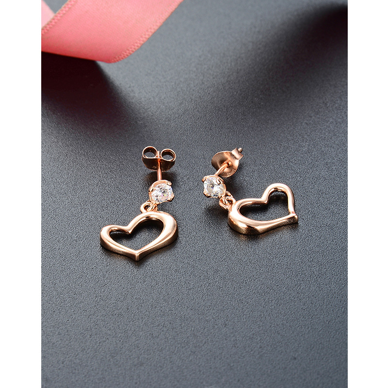 Pendientes encantadores para mujeres 925 Luz de plata esterlina nicho de lujo alto sentido 2024 nuevos pendientes de estilo pendientes elegantes pendientes de corazón de melocotón