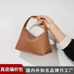 New unique leather honeycomb single-shoulder crossbody bag for women, high-end fashion genuine leather woven hand-held shoulder bag