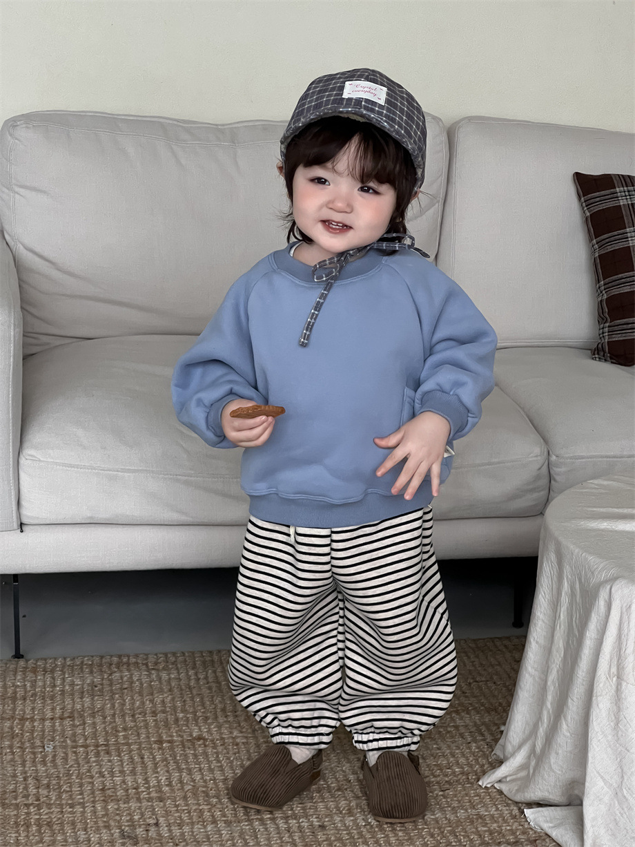 Ropa infantil de otoño y invierno ropa infantil coreana para niños con camisetas de terciopelo y pantalones a rayas gruesas para niñas ropa de invierno bebé