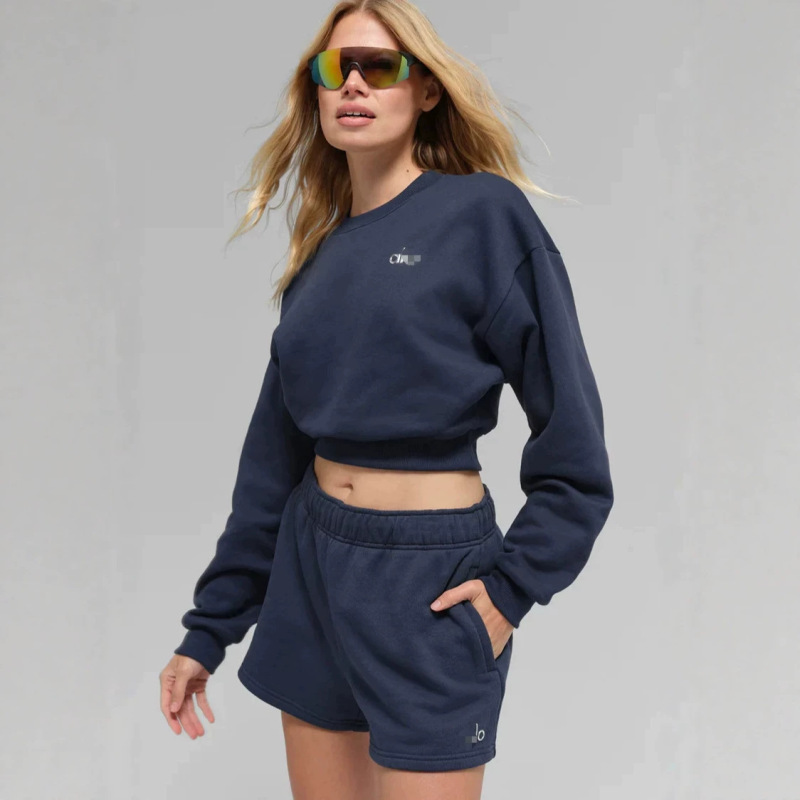 Alo New Cropped Accolade Short Round-Neck Sweatshirt and Shorts Women's Versatile Casual Sports Suit Alo New Cropped Accolade Short Round-Neck Sweatshirt and Shorts Women's Versatile Casual Sports Suit