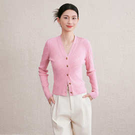 【歌中裳衣】2025秋冬新款V领长袖单排扣斜条纹提花针织开衫外套