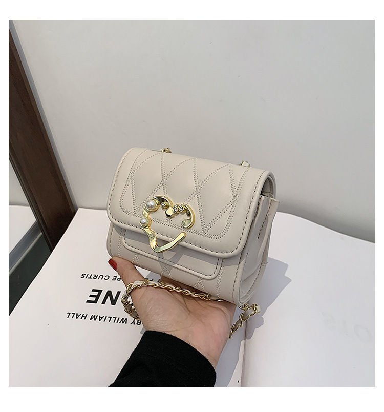 Wholesale Heart-shaped Buckle Messenger Shoulder Small Square Bag Nihaojewelry display picture 23