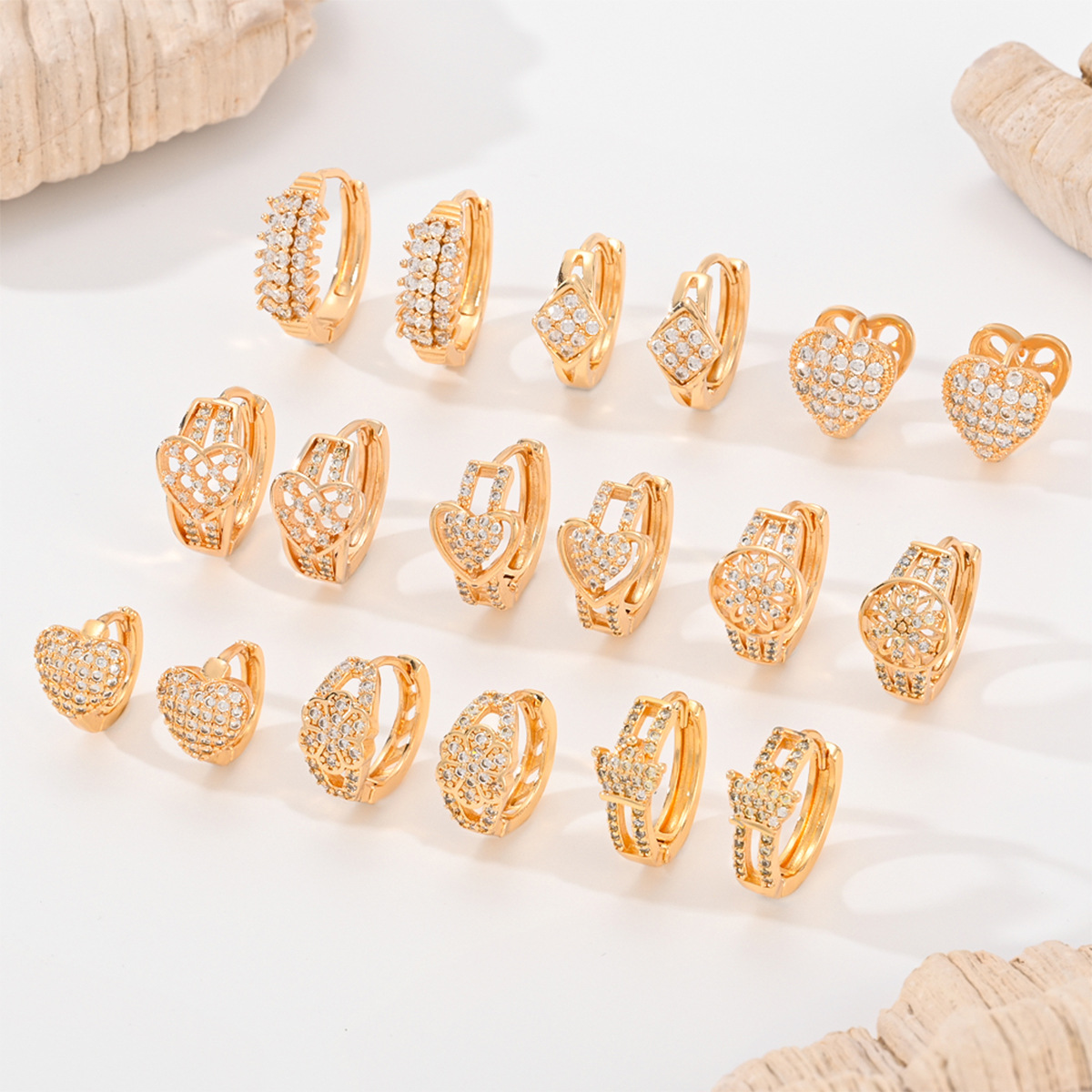 8g Weight Copper Ear Needle Material Zircon Inlay Material Earrings Classification 1 Pair Quantity Daily Occasion Copper Material Heart Shape, Crown, Rhombus Pattern Women's Gender Inlay Design Casual, Simple Style Style 1 Pair Casual Simple Style Heart Shape Crown Rhombus Inlay Copper Zircon Earrings 无