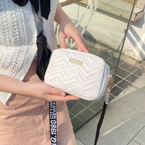 Women's Fashion Single Shoulder Bag  New Model, Printed Strap Camera Bag, Trendy and Personalized, Suitable for Export and Wholesale
