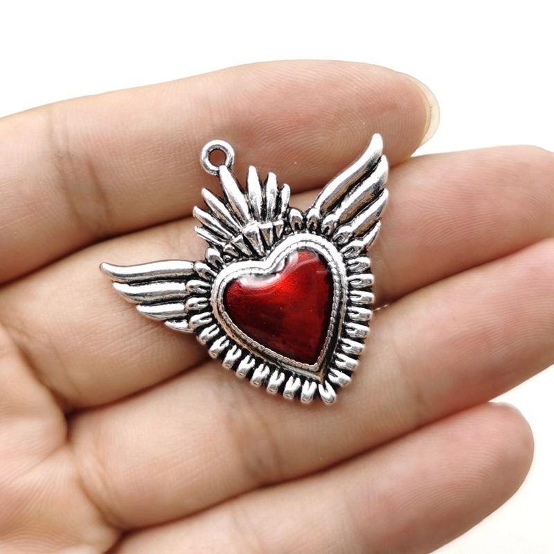 DIY Jewelry Accessories Classification 1 Piece Quantity Zinc alloy Material 1 Piece Diameter 4mm Zinc Alloy Heart Shape Pendant