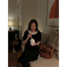 现 2025冬季新款韩国东大门baby酱赫本风拼接木耳边丝绒连衣裙