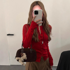 韩系红色针织开衫女早秋穿搭设计感修身显瘦收腰长袖打底内搭上衣