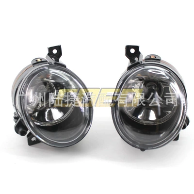 Fog lamp Sagitar Jetta MK5 Golf - 05-09-volkswagen-sagitar-jetta-golf-5gti-mk5-fog-lamp-pair