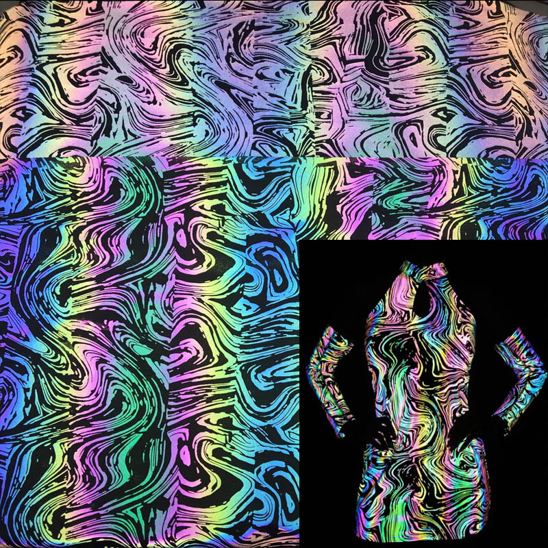 新款柔性连衣裙七彩反光面料 幻彩反光弹力布 个性图案反光化纤布