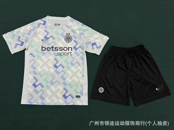 Inter away