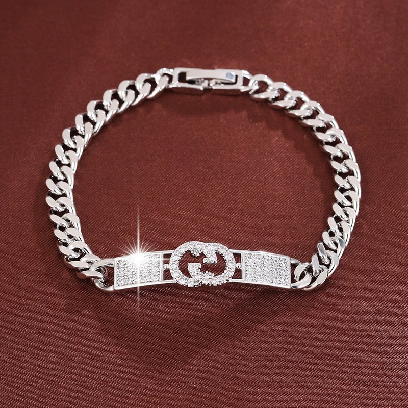 Niche Design Double C Long Pendant Zircon Bracelet, Exquisite and Minimalist Style for Men and Women, Exclusively for Cross-Border Sales, Direct from the Manufacturer Niche Design Double C Long Pendant Zircon Bracelet, Exquisite and Minimalist Style for Men and Women, Exclusively for Cross-Border Sales, Direct from the Manufacturer