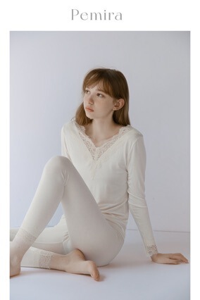 Warm Wool Thermal Lace Set Autumn Clothes and Pants Set V-Neck Close-Fitting Thermal Underwear Set Warm Wool Thermal Lace Set Autumn Clothes and Pants Set V-Neck Close-Fitting Thermal Underwear Set