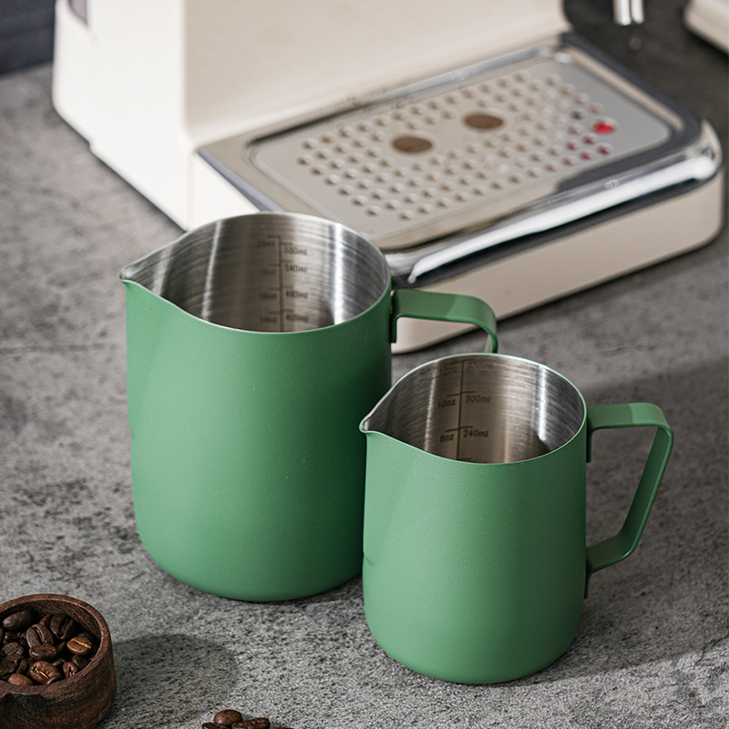 Stainless Steel Teflon Latte Art Cup Green Milk Foam Cup Coffee Latte Art Vat Pointed Mouth Latte Art Cup