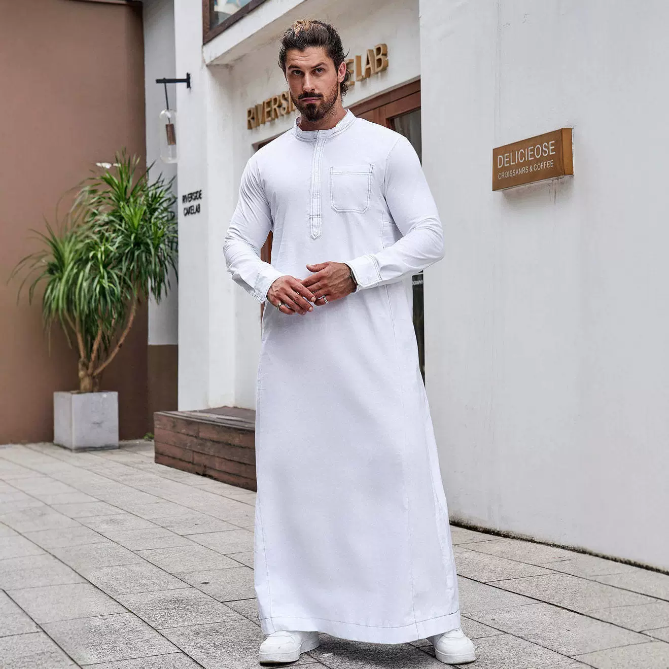 2025中东跨境新款阿拉伯长袍立领中长袖刺绣男士穆斯林男装新袍子