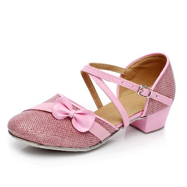 Nuevos zapatos de baile latino de niñas de fondo suave zapatos de baile moderno de tacón medio para niños zapatos de práctica mariposa nudo suela de goma al aire libre