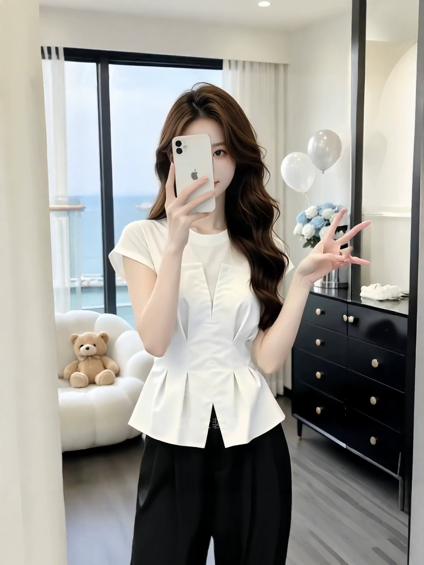 Áo sơ mi ngắn tay nữ phối mảnh thiết kế eo thon — màu trắng