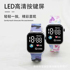 跨境新款卡通动漫印花LED数字显示学生时尚个性运动电子表批发